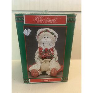 VTG House Of Lloyd 1993 Christmas Around The World Flossie Bunny Shelf Sitter